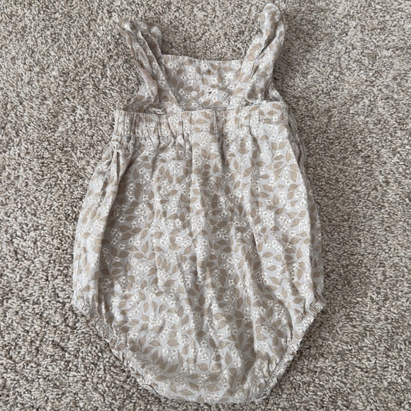 Carter’s baby girl toddler girl one piece romper onesie outfit size 12 months - Picture 5 of 7